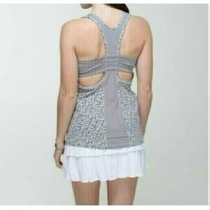 Lululemon Tone It Tank Top Petite Fleur Silver Spoon Built-In Bra 8